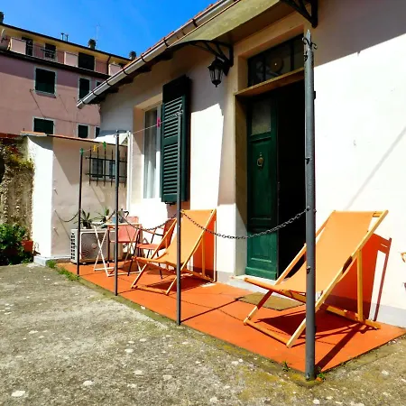 Surf House * Levanto