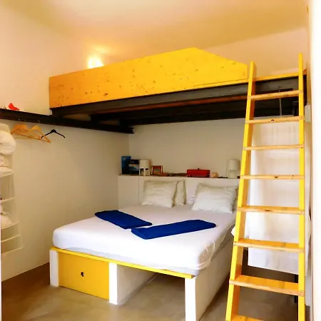 Surf House * Levanto